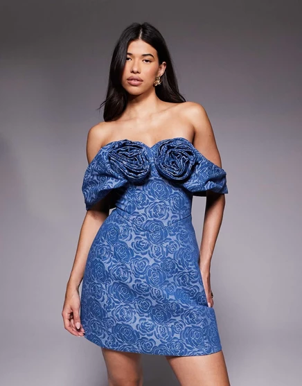 Роскошное платье-бандо ASOS с корсажем и открытыми плечами из джинсовой ткани в цветочек floral denim