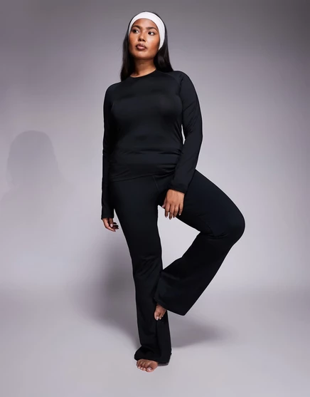 ASOS 4505 Черные леггинсы для йоги Curve Icon slim kick soft touch black