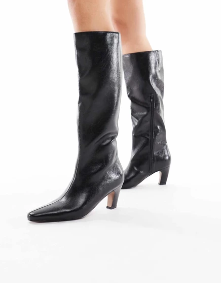 Ботфорты schuh Delia kitten на каблуке до колена черного цвета black crackle