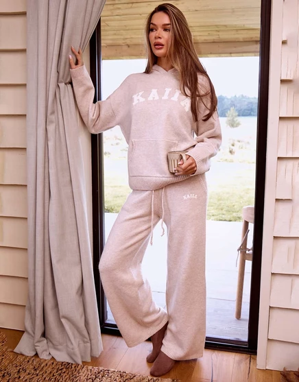 Широкие трикотажные брюки с вышитым логотипом Kaiia овсяного цвета - часть комплекта oatmeal