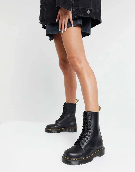 Черные ботинки с 10 люверсами Dr Martens 1490 black