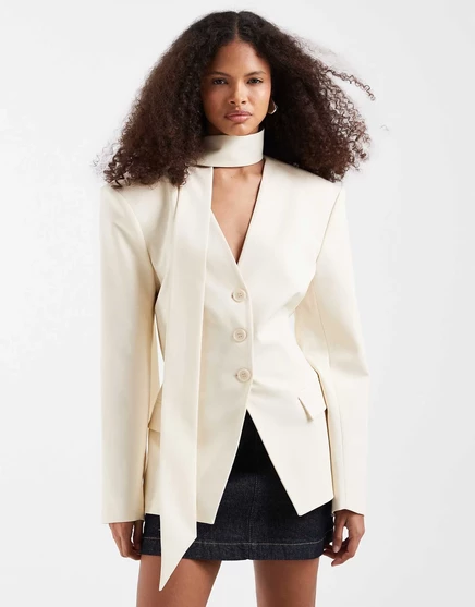 Женский блейзер ASOS Design с шарфом, слоновая кость