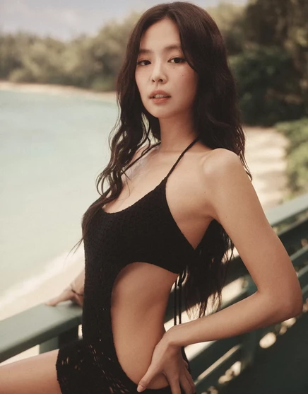 Женское вязаное крючком мини-платье Frankies Bikinis x Jennie Kim, черное