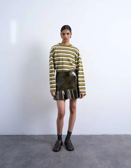 Мини-юбка с баской из винила Topshop зеленого цвета green