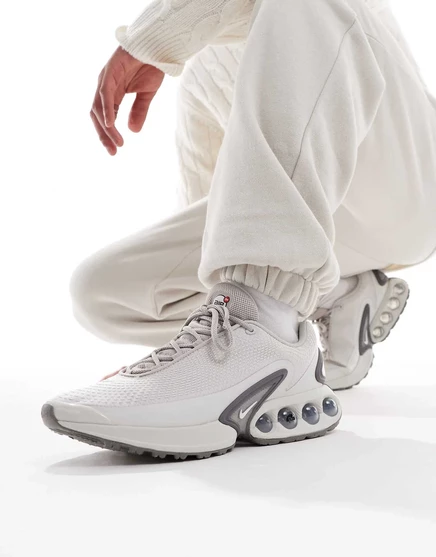 Кроссовки Nike Air Max DN светло-серого цвета light gray