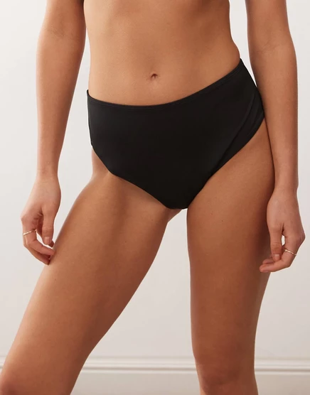 Черные плавки-бикини Monki с завышенной талией сочетаются между собой black