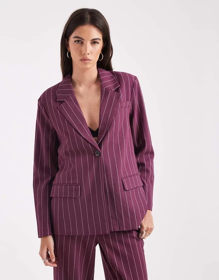 Приталенный блейзер в бордовую полоску - часть комплекта mauve wine stripe
