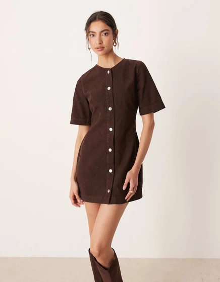 ДИЗАЙНЕРСКОЕ вельветовое мини-платье на пуговицах ASOS шоколадно-коричневого цвета chocolate brown