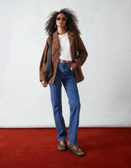 Зауженные прямые джинсы ASOS DESIGN с высокой посадкой ярко-синего цвета bright mid