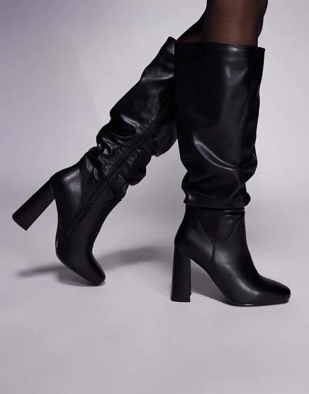 Черные сапоги до колена Simmi London Hanzel с рюшами на массивном каблуке black pu