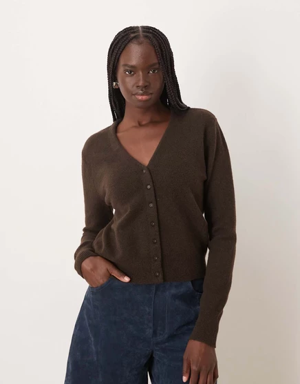 Кардиган с v-образным вырезом Mango коричневого цвета brown