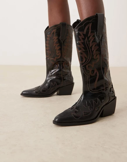 Сапоги до колена из кожи Camryn от ASOS DESIGN черного цвета со швами black leather
