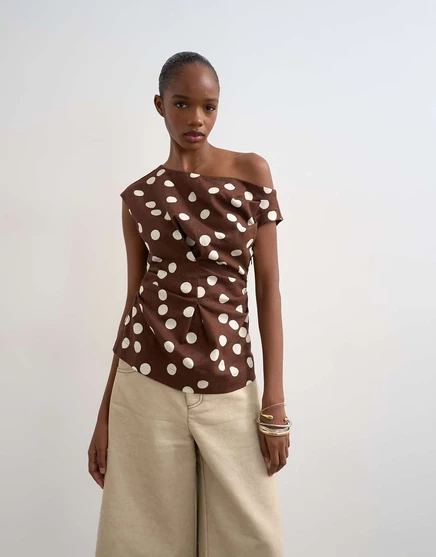 Женский топ TopShop с скрученным плечом, шоколадный в горох