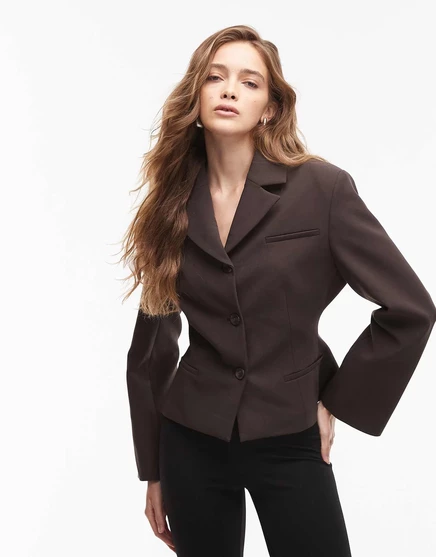 Женский блейзер ASOS Design приталенный, коричневый