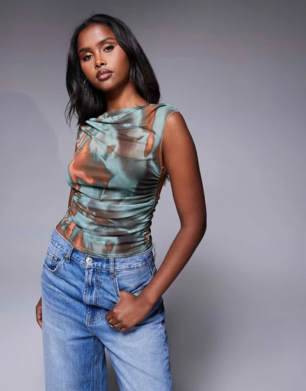 Сетчатый топ ASOS DESIGN с присборенными короткими рукавами и открытыми плечами и абстрактным принтом в стиле гранж abstract print