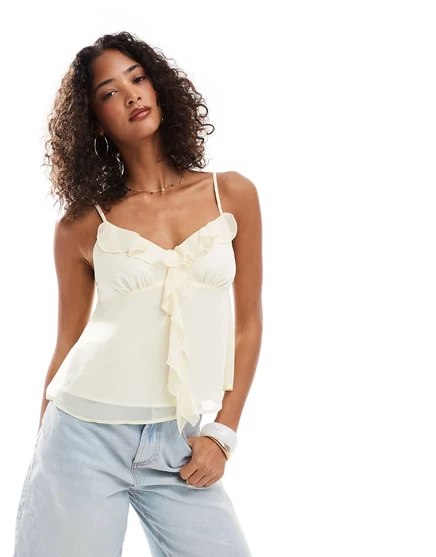 Шифоновый топ-майка с оборками Miss Selfridge цвета пахты buttermilk