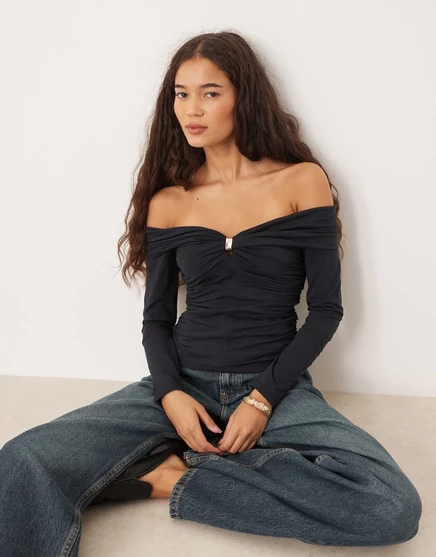 Женский топ Abercrombie & Fitch с открытыми плечами и фурнитурой, черный