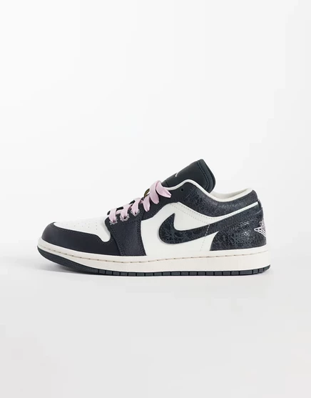 Женские кроссовки Jordan Air Jordan 1 Low, черно‑белые