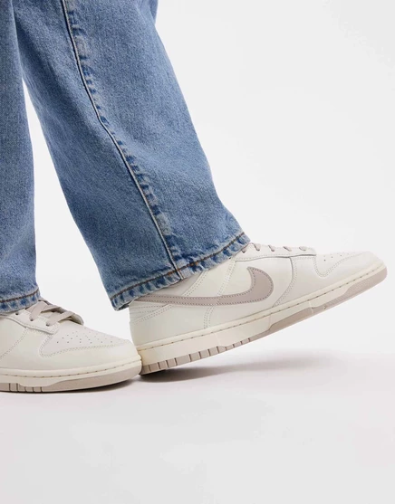 Кроссовки Nike Dunk Low в стиле ретро темно-белого цвета  ivory