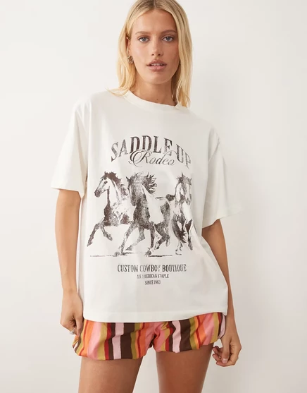 Женская футболка ASOS Design оверсайз с принтом, кремовая