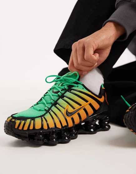 Кроссовки Nike Shox TL черного, зеленого и оранжевого цветов black