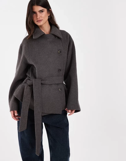 Короткий тренч с низким поясом от ASOS DESIGN из шерсти цвета мокко-мокко