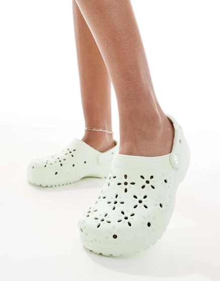 Классические сабо Crocs с цветочным вырезом green