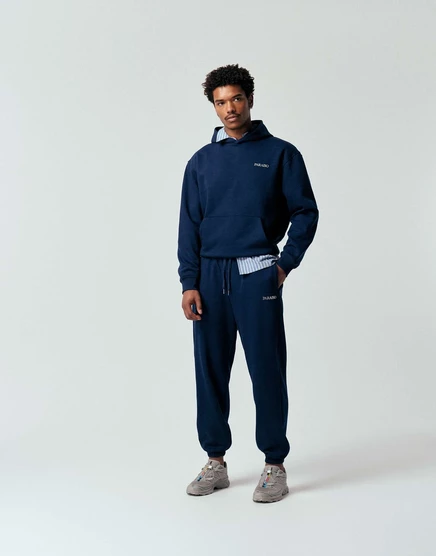 Непринужденные спортивные брюки с принтом ASOS DESIGN темно-синего цвета - часть комплекта