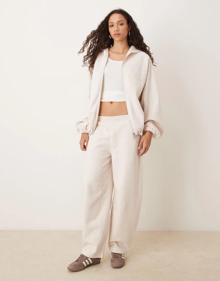 Спортивные брюки ASOS DESIGN barrel leg с подкладкой из овсяных хлопьев - часть комплекта oatmeal