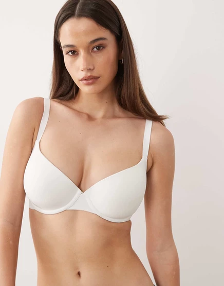 Бюстгальтер-футболка ASOS DESIGN с формованным бюстом белого цвета
