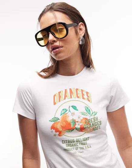 Женская футболка The Frolic Baby Tee с оранжевой графикой, белая