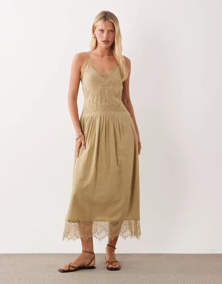 Женское макси-платье ASOS Design с кружевными вставками и завязками