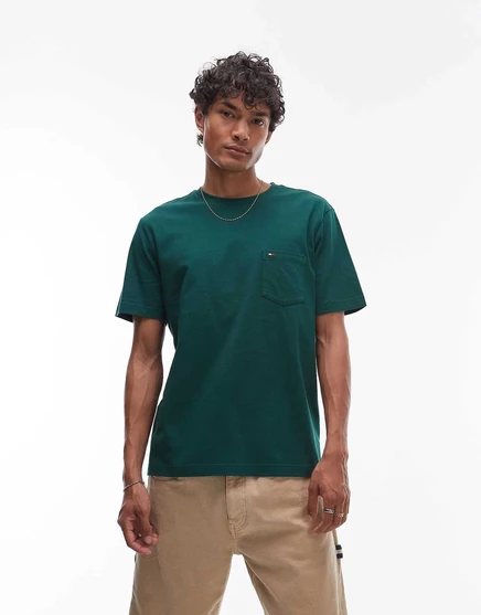 Футболка Tommy Hilfiger essential pocket зеленого цвета mgreen