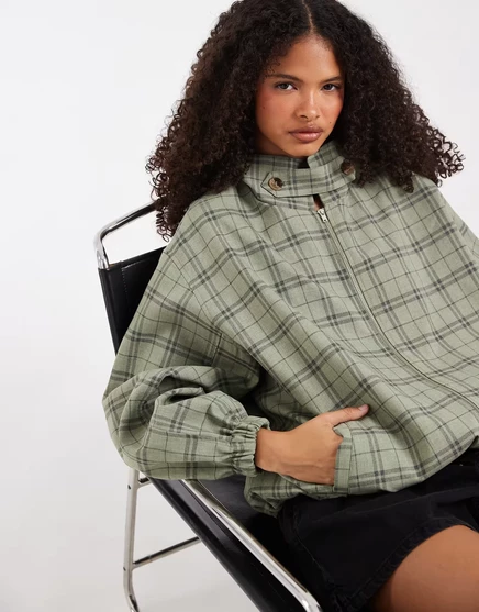 Женская куртка харрингтон asos design с воротником-трубой, зеленая в клетку