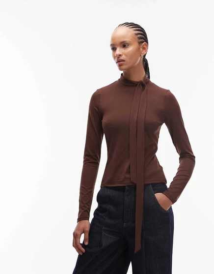 Топ с мягким шарфом на шее от ASOS DESIGN коричневого цвета brown
