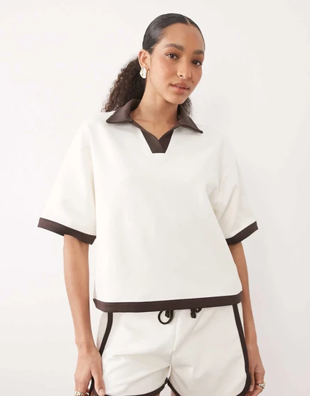 Женское поло ASOS Design Interlock, кремово-шоколадное