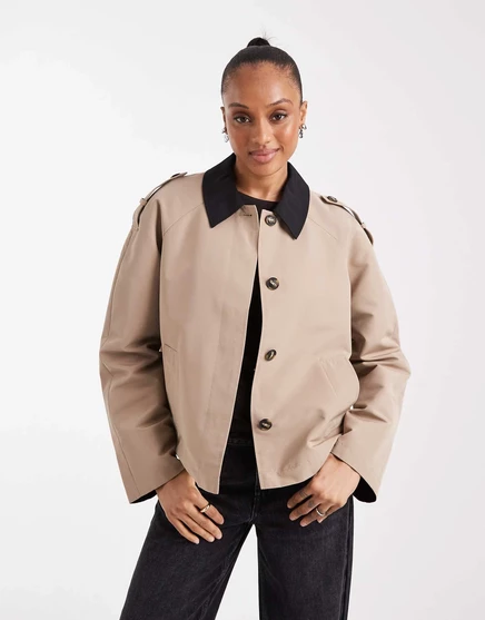 Высокий укороченный тренч Vero Moda с контрастным воротником цвета верблюжьей шерсти silver mink black