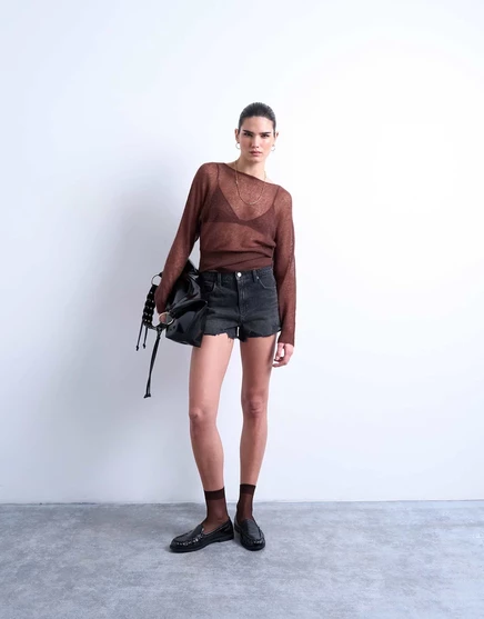 Джинсовые шорты а-силуэта Topshop с разрезами черного цвета
