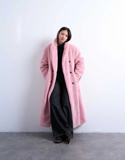Двубортное удлиненное пальто Topshop teddy розового цвета pink