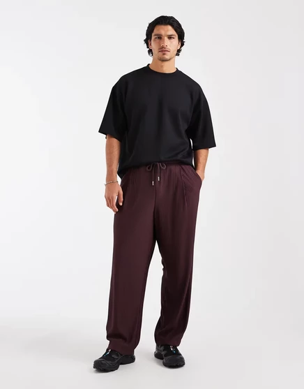 Мужские зауженные штаны ASOS Design со защипами, коричневые