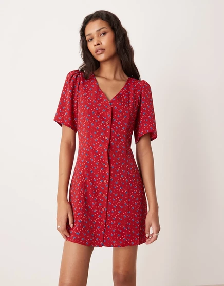 Гламурное мини-платье с коротким рукавом и пуговицами в цветочек red floral