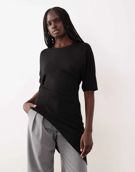 Асимметричный топ из трикотажа Gina с коротким рукавом черного цвета black