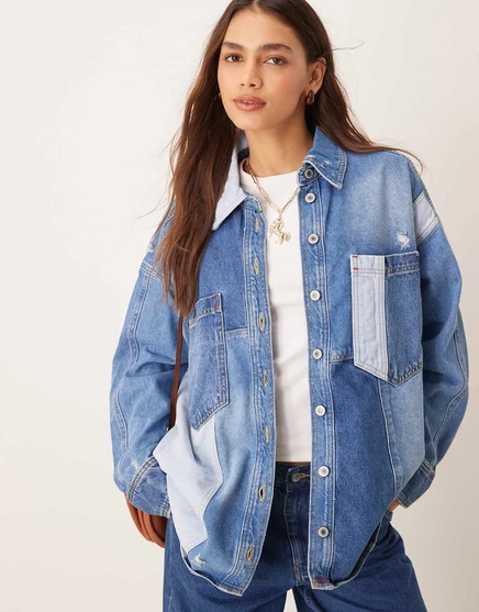 Джинсовая рубашка оверсайз синего цвета с нашивкой Free People mixed blue