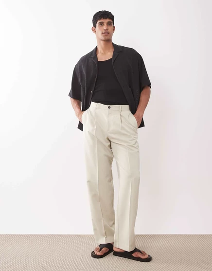 Элегантные широкие брюки в складку ASOS DESIGN с открытой пуговицей цвета экрю ecru