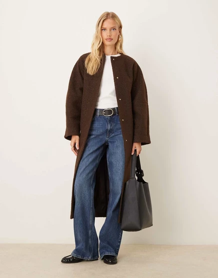 Вечернее удлиненное пальто из букле без воротника от ASOS DESIGN цвета горького шоколада brown