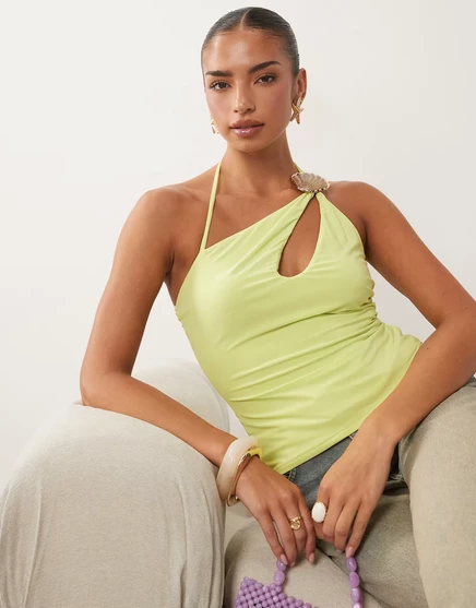 Женский облегающий топ ASOS Design асимметричный с ракушечной отделкой, лаймовый
