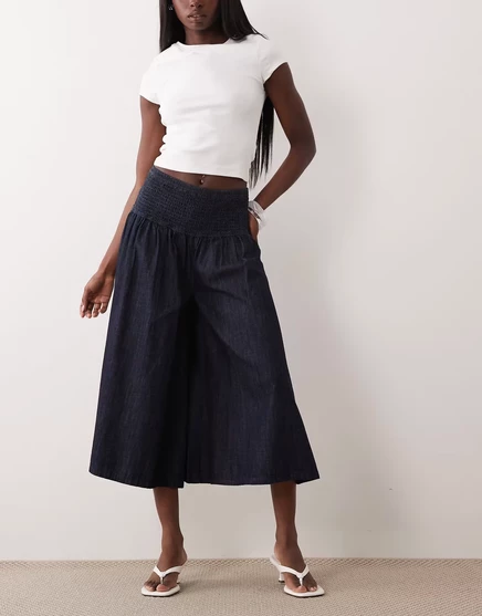 Джинсы-кюлоты ASOS DESIGN denim с гофрированным поясом цвета индиго