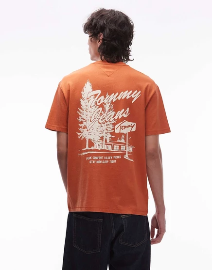 Футболка Tommy Jeans outdoors с графическим рисунком ярко-оранжевого цвета orange