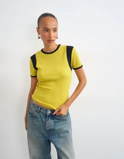 Футболка Topshop waffle color block желтого и красного цветов