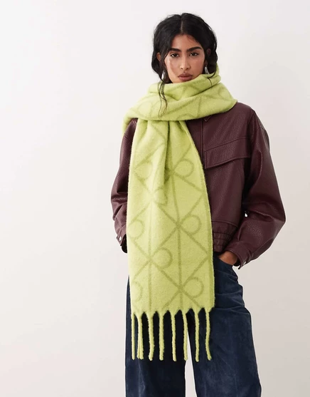 Матовый шарф с эмблемой Calvin Klein цвета лайма green